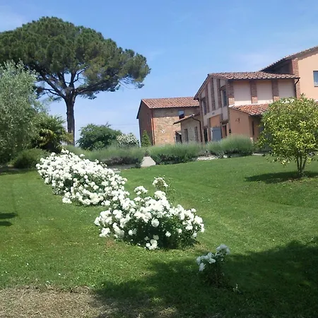 Apart-hotel Le E I Gelsomini