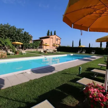 Apart-hotel Le E I Gelsomini Villastrada (Umbria)